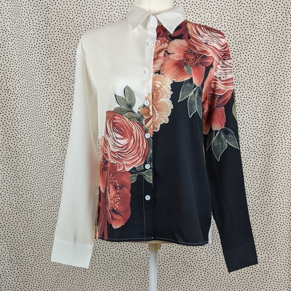 Tops - Peach Floral Button Down Blouse (Size: Medium)